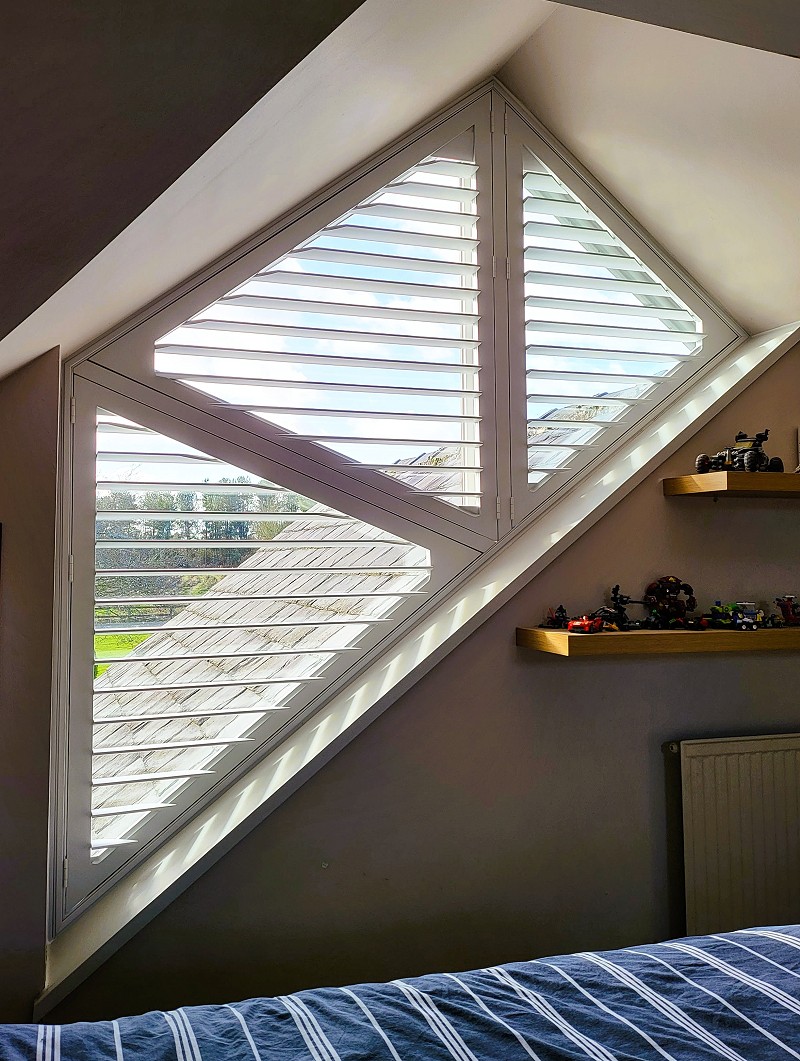 Avanti Shaped Blinds logo